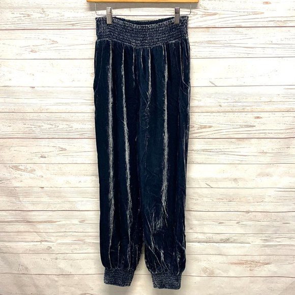 Anthropologie Gloria crushed velvet baggy jogger pants - Picture 2 of 10